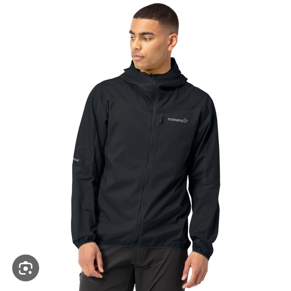 Norrona Falketind Aero60 Hood Jacket  Caviar men’s size medium